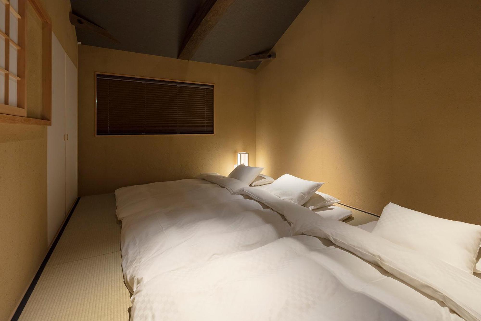 The Machiya Villa Sanjo Shirakawa Koji Киото Стая снимка