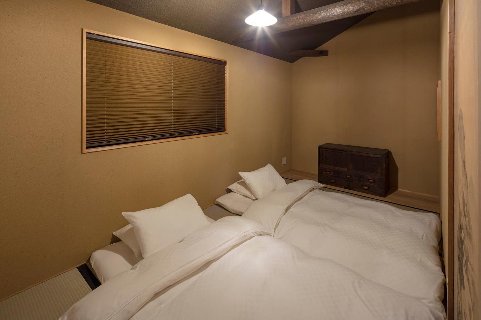 The Machiya Villa Sanjo Shirakawa Koji Киото Стая снимка